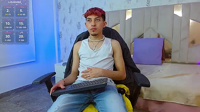 Axel tay online show from September 23, 2025, 3:35 am