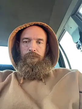 Snapshot of 32XRedBeard chatting on February 1, 2026, 12:58 pm 32XRedBeard online show from February 1, 2026, 12:58 pm