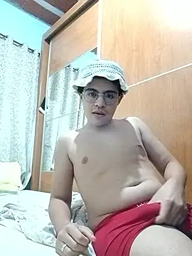 novinho18hotgay online show from January 18, 2026, 8:23 pm