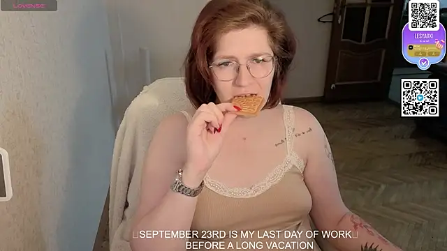 LesyaOxi online show from September 12, 2025, 8:36 am