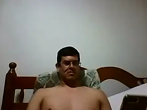 Snapshot of AgneloFly chatting on February 12, 2025, 1:09 am AgneloFly online show from February 12, 2025, 1:09 am