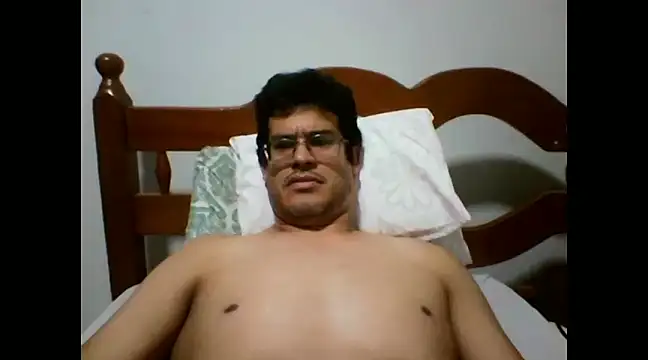 Snapshot of AgneloFly chatting on March 19, 2025, 2:48 am AgneloFly online show from March 19, 2025, 2:48 am