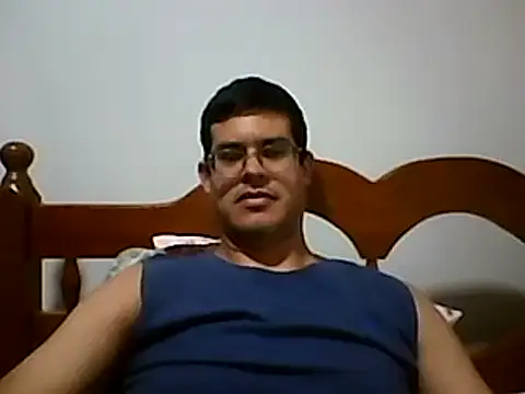 Snapshot of AgneloFly chatting on February 9, 2025, 2:49 am AgneloFly online show from February 9, 2025, 2:49 am