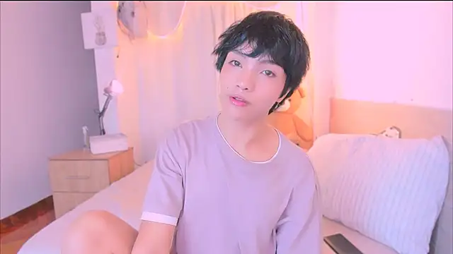 Snapshot of AllanYong18 chatting on November 1, 2025, 10:53 am AllanYong18 online show from November 1, 2025, 10:53 am