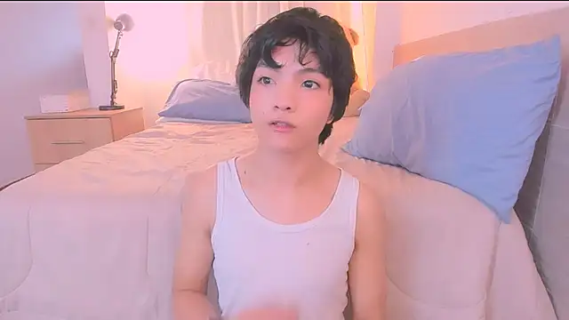 Snapshot of AllanYong18 chatting on December 5, 2025, 12:15 pm AllanYong18 online show from December 5, 2025, 12:15 pm