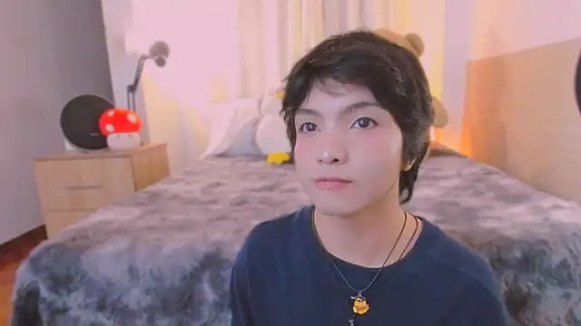 AllanYong18 online show from March 18, 2026, 4:15 am