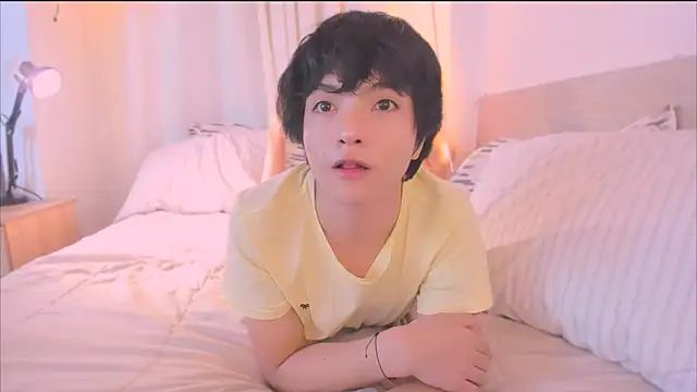 Snapshot of AllanYong18 chatting on November 21, 2025, 7:40 am AllanYong18 online show from November 21, 2025, 7:40 am