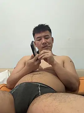 zxb757369 online show from November 22, 2025, 4:11 am