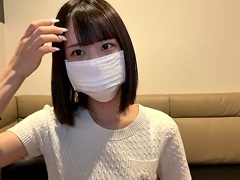 Snapshot of tsu_mu_gi_ chatting on October 1, 2025, 10:20 am tsu mu gi  online show from October 1, 2025, 10:20 am