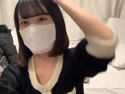 Snapshot of tsu_mu_gi_ chatting on February 15, 2025, 2:11 pm tsu mu gi  online show from February 15, 2025, 2:11 pm