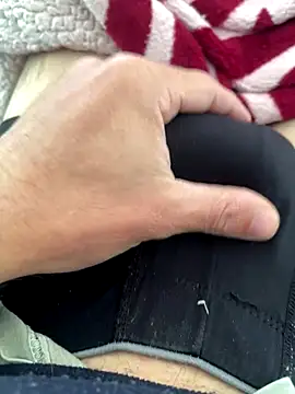 Snapshot of BCFZD chatting on November 26, 2025, 12:38 pm BCFZD online show from November 26, 2025, 12:38 pm