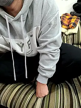 K0718 online show from February 20, 2026, 6:19 am