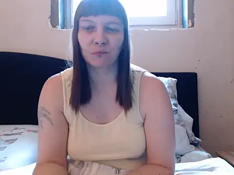 Snapshot of YviEngel87 chatting on January 18, 2025, 11:11 am YviEngel87 online show from January 18, 2025, 11:11 am