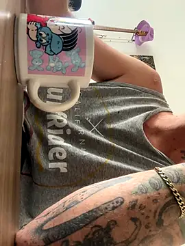 Snapshot of xtrppyx chatting on October 1, 2025, 10:52 am xtrppyx online show from October 1, 2025, 10:52 am