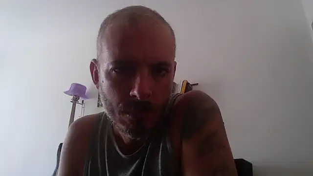 Snapshot of xtrppyx chatting on October 17, 2025, 11:45 am xtrppyx online show from October 17, 2025, 11:45 am