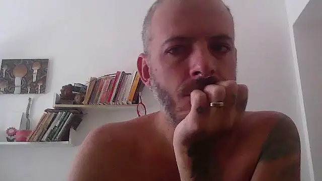 Snapshot of xtrppyx chatting on October 30, 2025, 11:08 am xtrppyx online show from October 30, 2025, 11:08 am