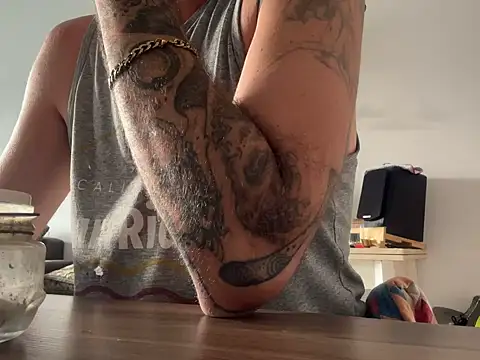 Snapshot of xtrppyx chatting on September 23, 2025, 9:05 am xtrppyx online show from September 23, 2025, 9:05 am