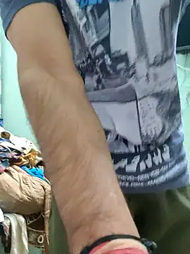 TOPMOON001 online show from November 20, 2025, 5:19 am