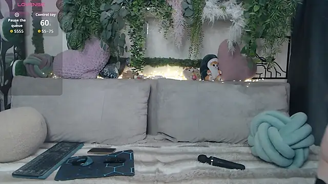 Snapshot of scyrim2 chatting on March 4, 2026, 10:01 am scyrim2 online show from March 4, 2026, 10:01 am