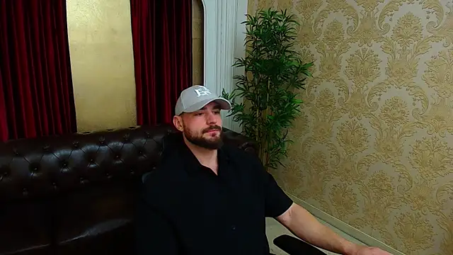 Snapshot of AdamJamesonn chatting on November 30, 2025, 5:30 am AdamJamesonn online show from November 30, 2025, 5:30 am