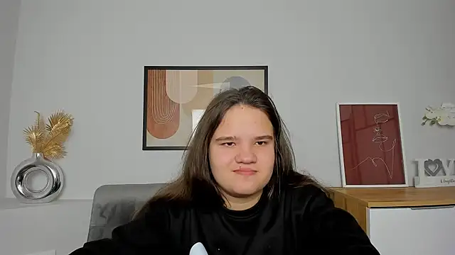 Snapshot of AdeleCruz chatting on March 3, 2025, 1:23 pm AdeleCruz online show from March 3, 2025, 1:23 pm