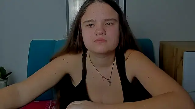 AdeleCruz online show from February 22, 2026, 1:02 pm