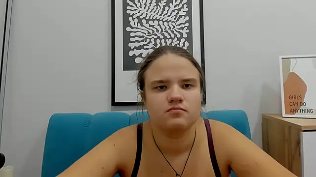 Snapshot of AdeleCruz chatting on November 14, 2025, 1:04 pm AdeleCruz online show from November 14, 2025, 1:04 pm