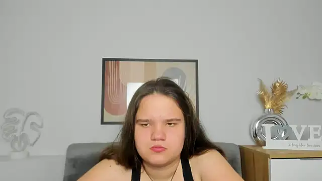 Snapshot of AdeleCruz chatting on March 17, 2025, 1:29 pm AdeleCruz online show from March 17, 2025, 1:29 pm