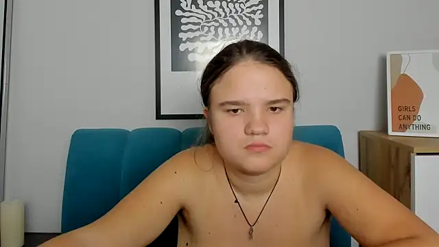 Snapshot of AdeleCruz chatting on November 23, 2025, 1:10 pm AdeleCruz online show from November 23, 2025, 1:10 pm