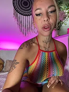 Snapshot of CheekyChels chatting on September 23, 2025, 9:38 am CheekyChels online show from September 23, 2025, 9:38 am