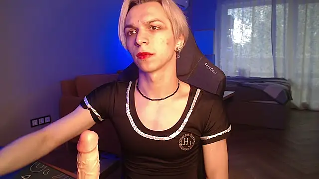 Snapshot of leon_yuugen chatting on July 23, 2026, 2:03 pm leon yuugen online show from July 23, 2026, 2:03 pm