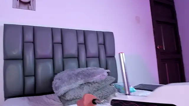 Snapshot of kathy_bakerr chatting on March 22, 2025, 11:20 pm kathy bakerr online show from March 22, 2025, 11:20 pm