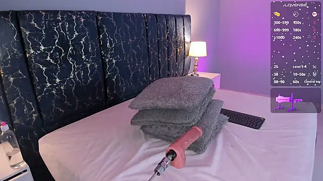 Snapshot of kathy_bakerr chatting on September 16, 2025, 5:47 pm kathy bakerr online show from September 16, 2025, 5:47 pm