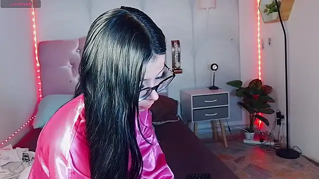 madison oli online show from March 18, 2025, 6:50 am