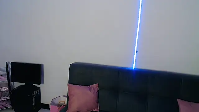 madison oli online show from December 17, 2025, 2:00 pm