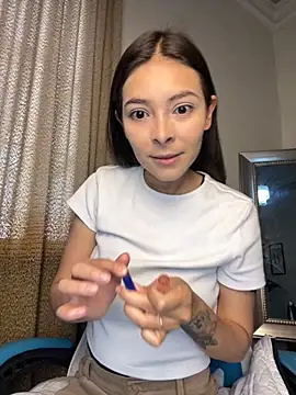 Snapshot of Aleska_Miami chatting on October 1, 2025, 7:07 pm Aleska Miami online show from October 1, 2025, 7:07 pm