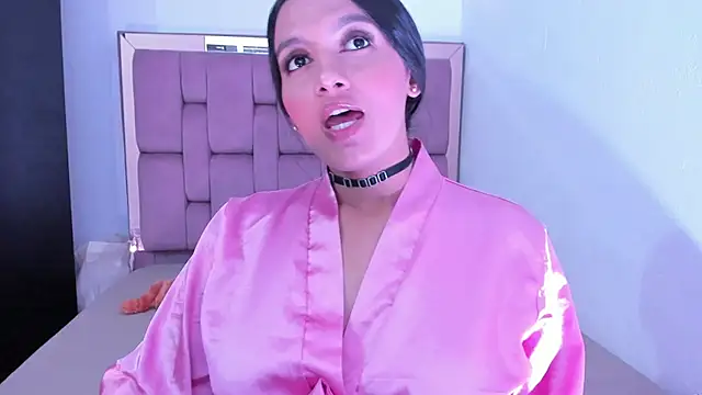 Snapshot of trissha_xk1 chatting on August 9, 2026, 1:28 pm trissha xk1 online show from August 9, 2026, 1:28 pm