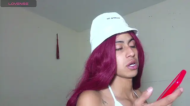 Snapshot of boysLittle chatting on February 12, 2026, 2:33 am boysLittle online show from February 12, 2026, 2:33 am