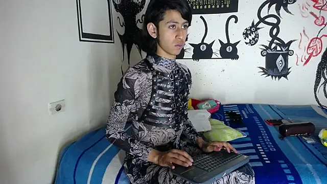 boysLittle online show from October 24, 2025, 2:32 am