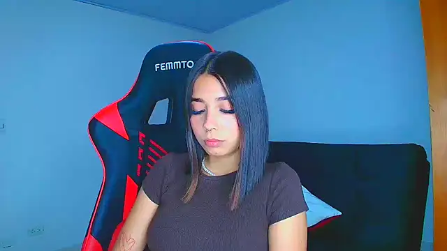 Rousse violett online show from December 15, 2025, 1:55 am