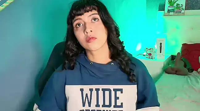 Snapshot of gabriela_cortez chatting on March 6, 2025, 10:26 pm gabriela cortez online show from March 6, 2025, 10:26 pm