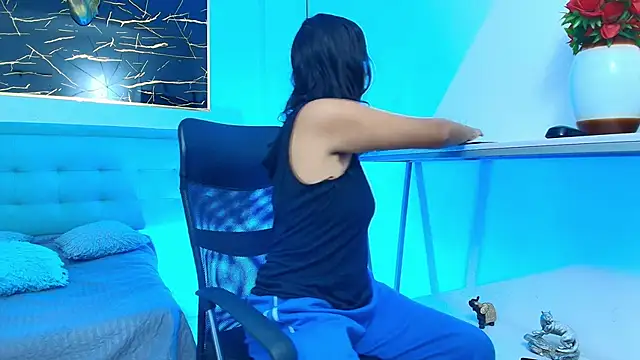 Snapshot of gabriela_cortez chatting on November 19, 2025, 1:33 pm gabriela cortez online show from November 19, 2025, 1:33 pm