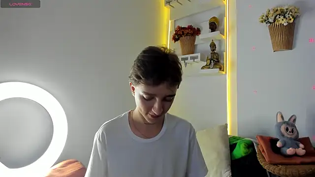 jeremy salvatore online show from November 5, 2025, 6:27 am