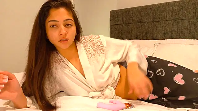 Snapshot of Madison232 chatting on September 24, 2025, 7:42 pm Madison232 online show from September 24, 2025, 7:42 pm