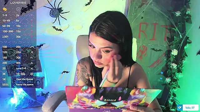 valu 557 online show from October 8, 2025, 9:37 pm