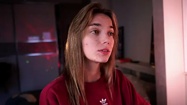 ileanacampbe online show from October 23, 2025, 5:06 am