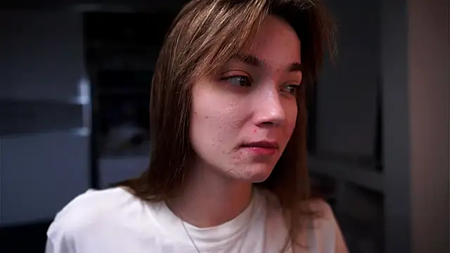 ileanacampbe online show from December 1, 2025, 6:25 am