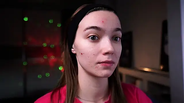 ileanacampbe online show from November 17, 2025, 4:49 am