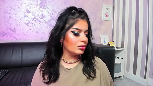 Snapshot of divineariax chatting on January 21, 2025, 6:43 am divineariax online show from January 21, 2025, 6:43 am