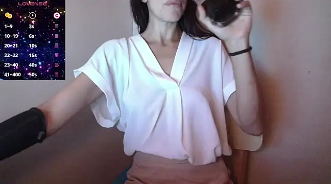 Snapshot of nambidash- chatting on February 13, 2025, 12:35 am nambidash- online show from February 13, 2025, 12:35 am